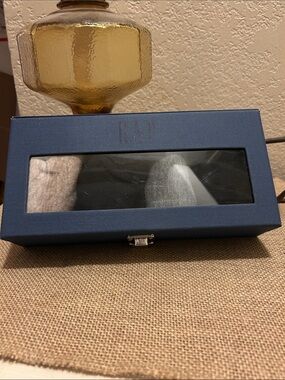 GAP Men's Navy Dress Socks with Accessory Box.
